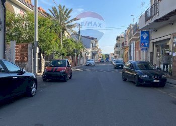 Edificio all\'aperto - Trilocale via spiaggia
 
21, Mascali - foto 35