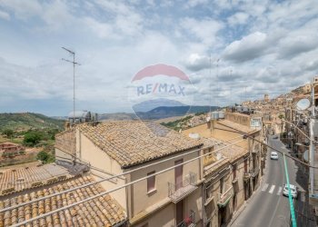Edificio all\'aperto - Casa semi indipendente Via Massimo D'Antona
 
25, Caltagirone - foto 14