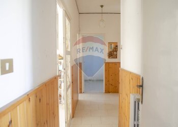 Hall / corridoio - Appartamento Via Poggio San Secondo
 
35, Caltagirone - foto 15