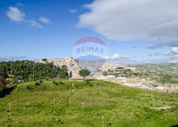 Vista delle montagne - Appartamento Via Poggio San Secondo
 
35, Caltagirone - foto 25