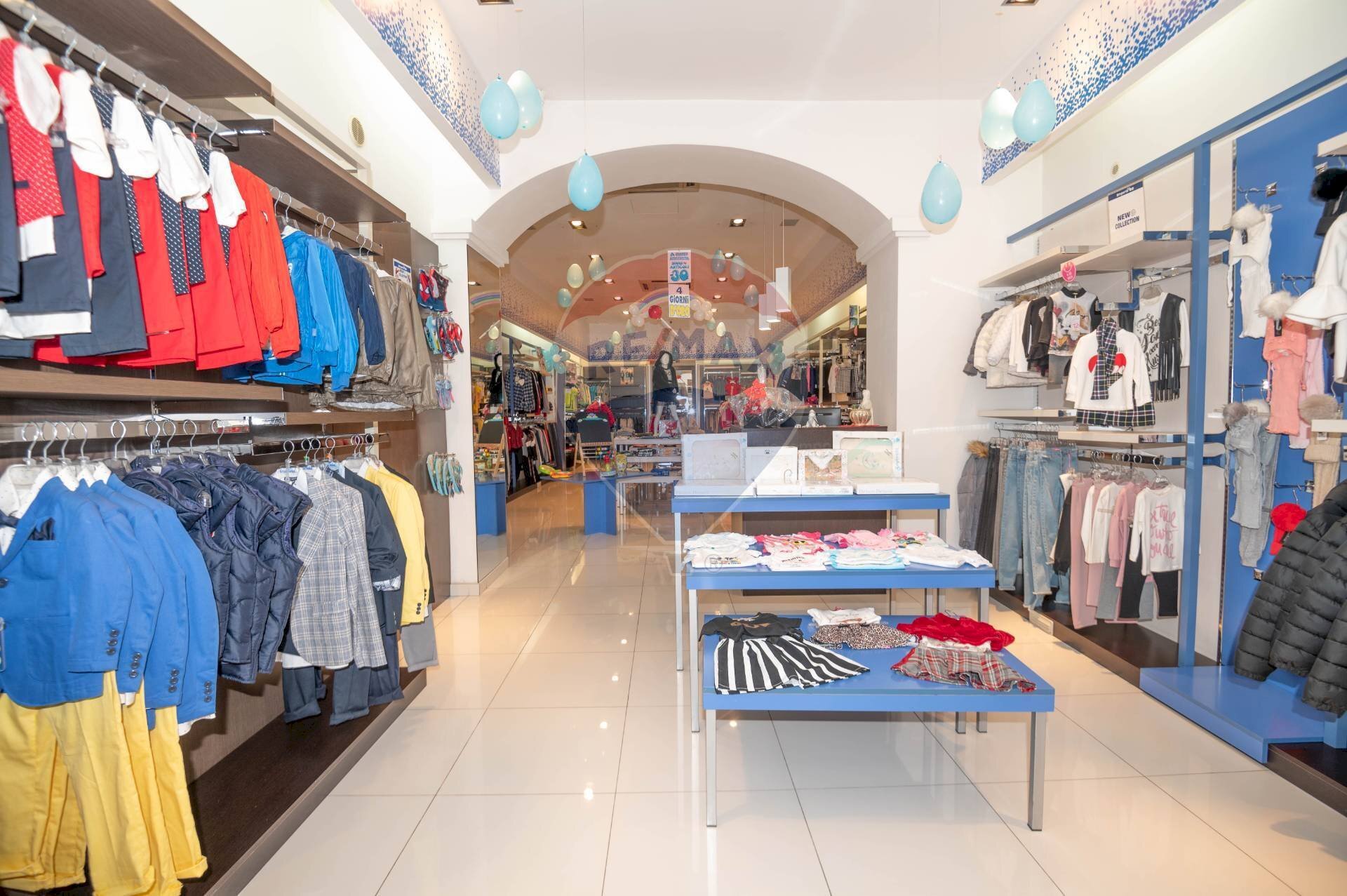 Cabina armadio - Commercial Premises via Roma
95, Caltagirone - photo 3