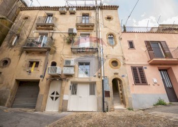 Edificio all\'aperto - Appartamento Via Del Rosario
 
31, Caltagirone - foto 3