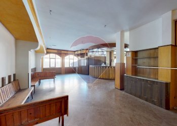 Stanza vuota - Commercial Premises Via Circonvallazione Ovest
 
94, Ciserano - photo 10