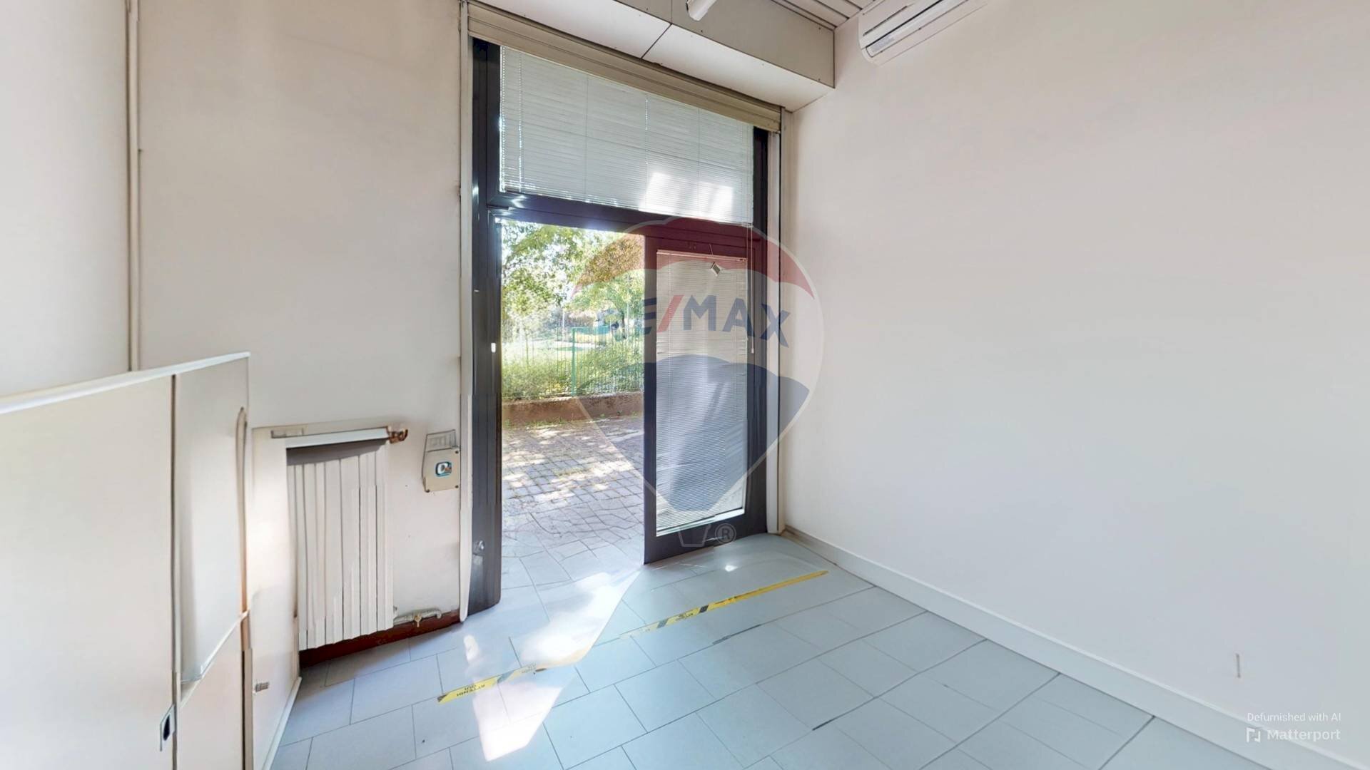 Stanza vuota - Negozio via gran paradiso
 
9, Segrate - foto 2