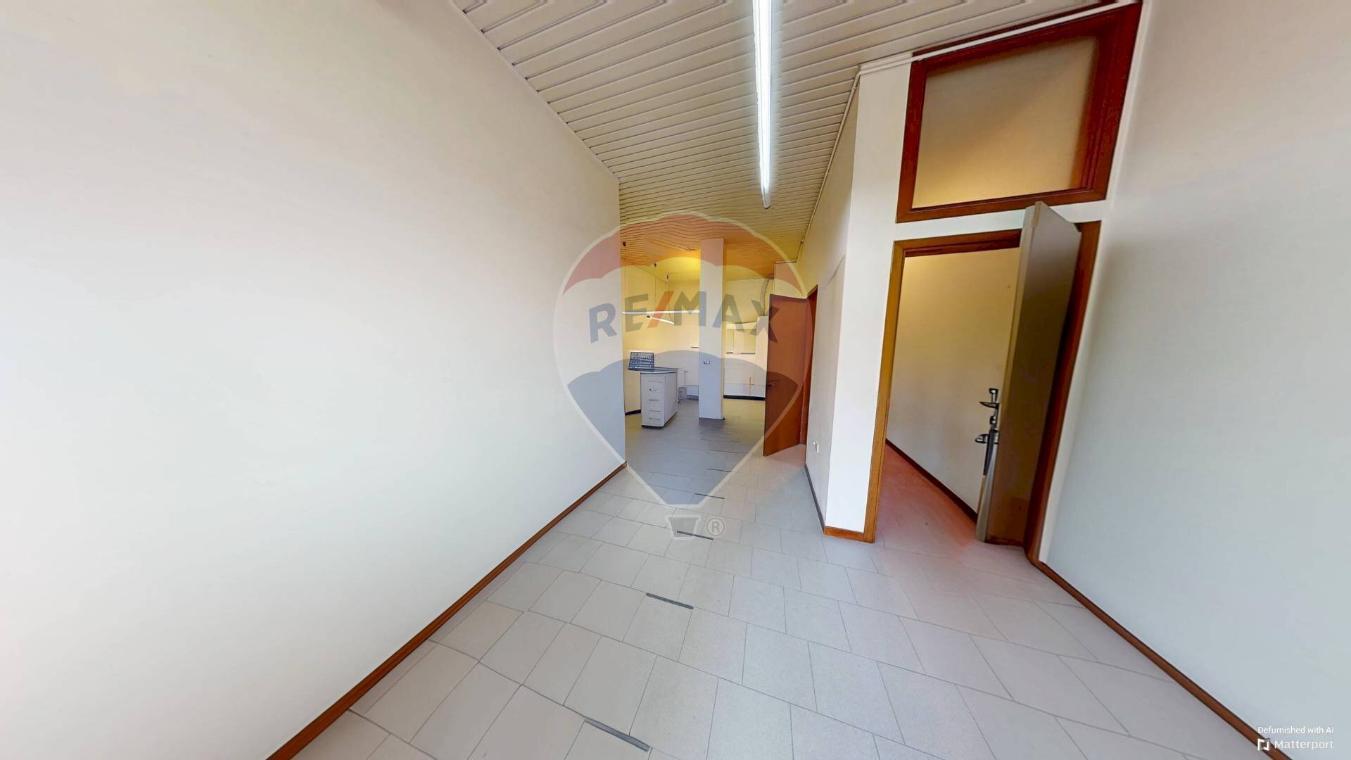 Hall / corridoio - Negozio via gran paradiso
 
9, Segrate - foto 3