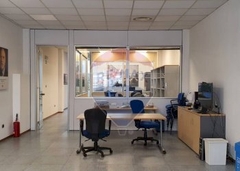 Ufficio - Locale Commerciale Via Quintino Sella
 
240, Bari - foto 2