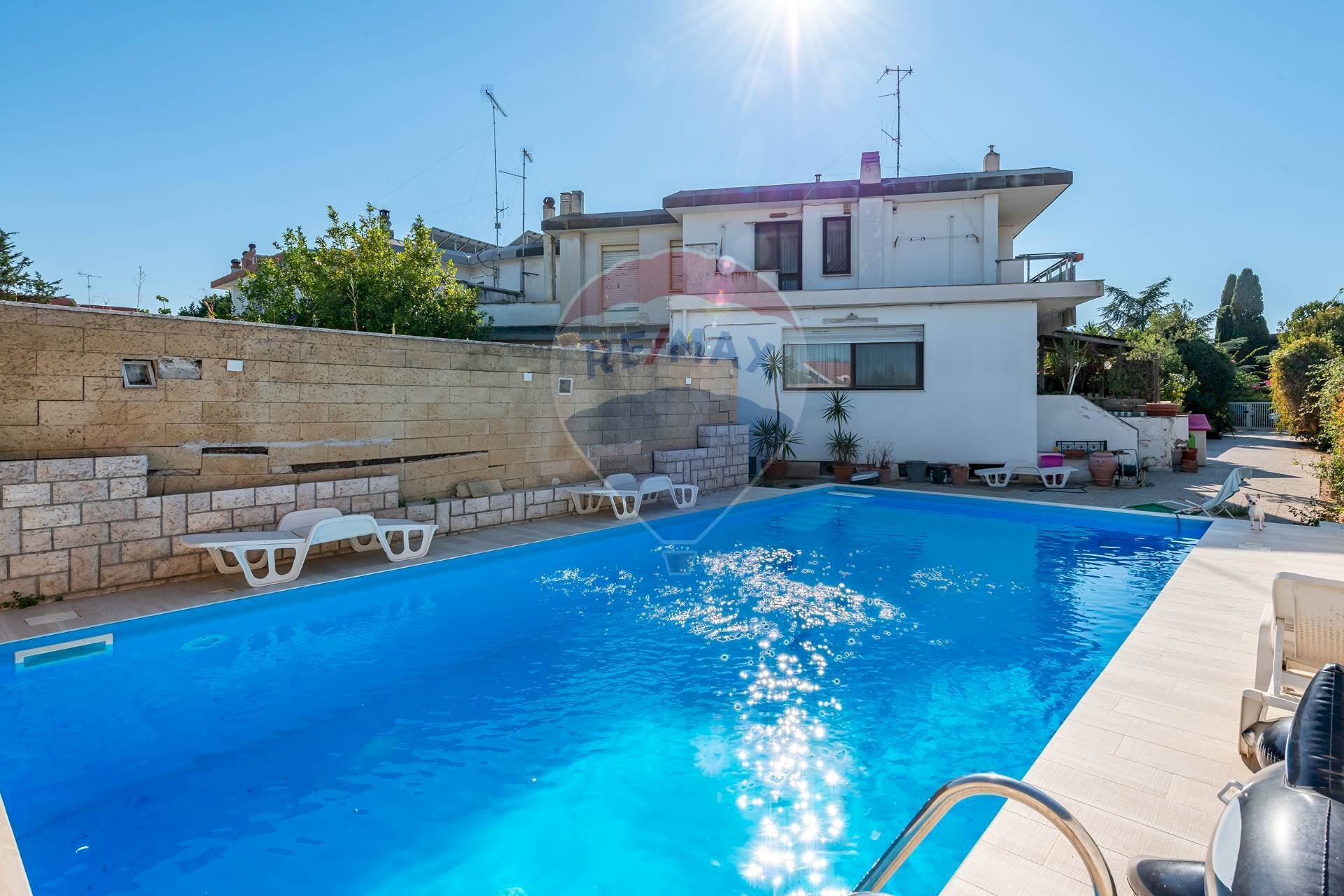 Piscina - Terraced Villa II Traversa Strada Pizzillo
 
14, Bari - photo 1