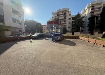 Edificio all\'aperto - Locale Commerciale Via X Marzo
 
128, Modugno - foto 12