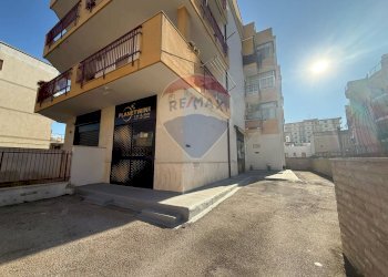 Edificio all\'aperto - Locale Commerciale Via Arezzo
 
6, Modugno - foto 5