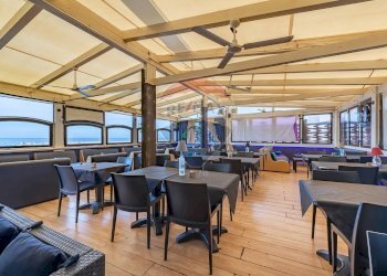 Sala da pranzo - Attività Commerciale Grotta Regina
 
2, Bari - foto 6