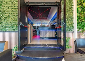 Ricezione / Lobby - Attività Commerciale Grotta Regina
 
2, Bari - foto 9