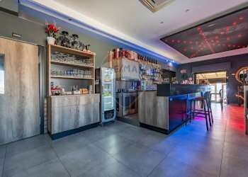 Cucina - Attività Commerciale Grotta Regina
 
2, Bari - foto 14