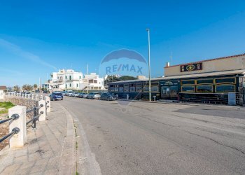 Edificio all\'aperto - Attività Commerciale Grotta Regina
 
2, Bari - foto 19