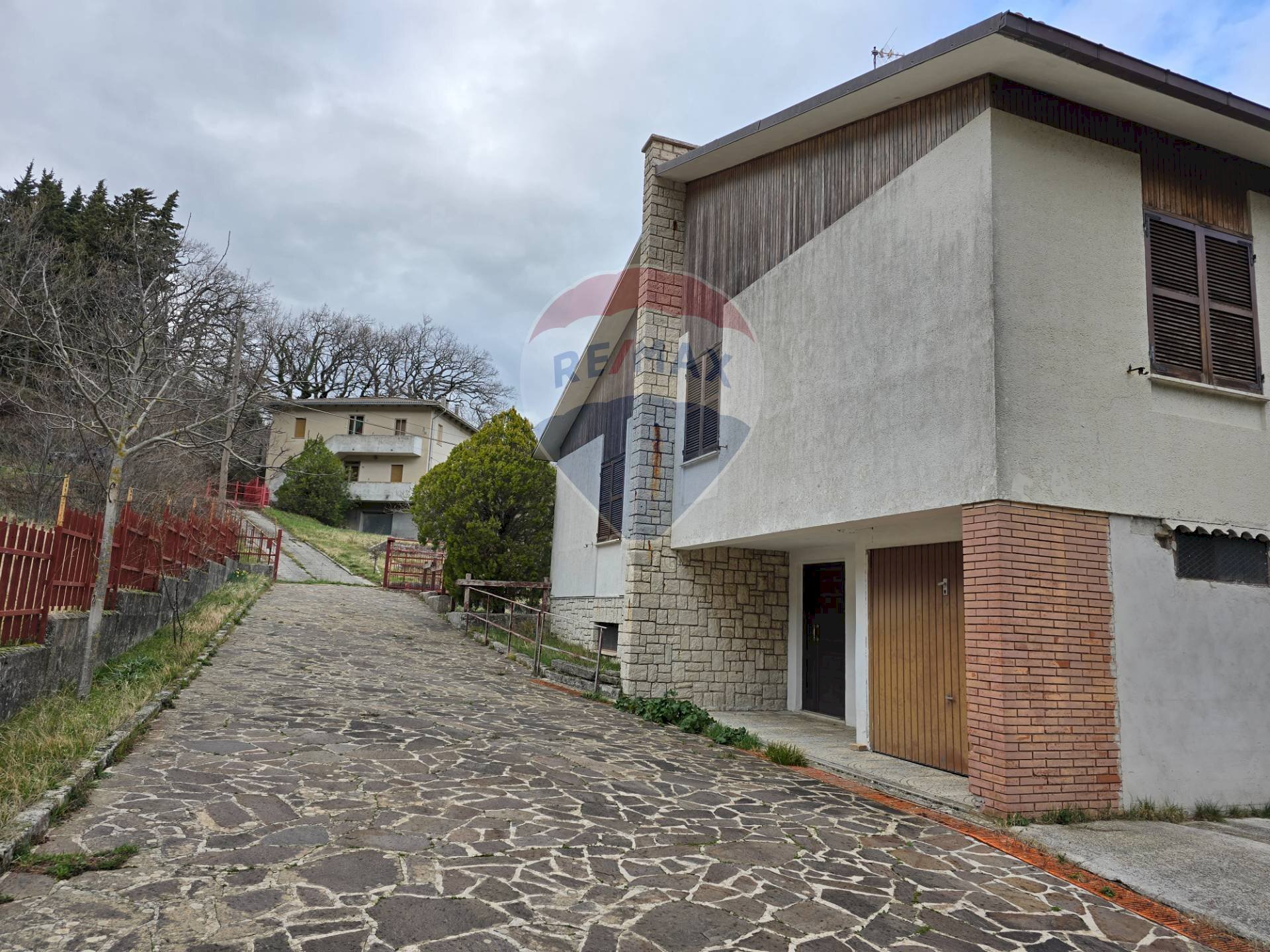 Casa all\'aperto - Villa loc. Valdolmo
 
53, Sassoferrato - foto 1