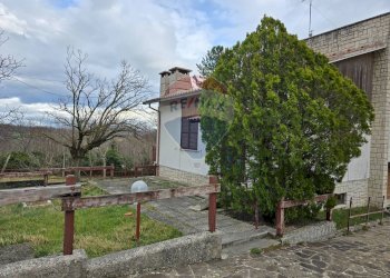 Casa all\'aperto - Villa loc. Valdolmo
 
53, Sassoferrato - foto 4