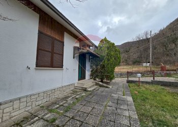 Terrazza - Villa loc. Valdolmo
 
53, Sassoferrato - foto 8