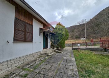 Terrazza - Villa loc. Valdolmo
 
53, Sassoferrato - foto 10