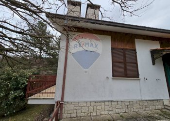 Casa all\'aperto - Villa loc. Valdolmo
 
53, Sassoferrato - foto 11