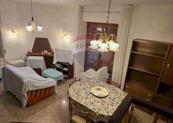 Sala da pranzo - Villa loc. Valdolmo
 
53, Sassoferrato - foto 29