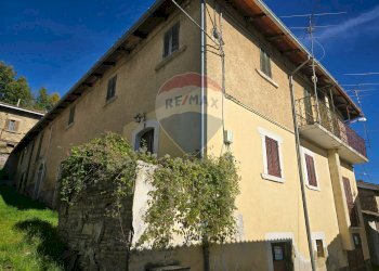 Edificio all\'aperto - Terreno agricolo Fraz. Cavallari
 
0, Montereale - foto 6