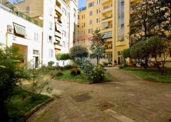 Edificio all\'aperto - Trilocale Piazza Asti, Roma - foto 2