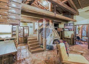 Scale - Villa via Ettore Rosso
5, Roma - foto 5