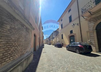 Edificio all\'aperto - Appartamento Corso don Minzoni
 
65, Sassoferrato - foto 40