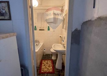 Bagno - Appartamento via giacomo leopardi
 
36, Poggio San Vicino - foto 6