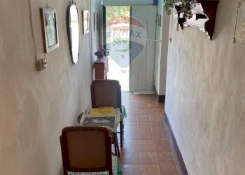 Hall / corridoio - Appartamento via giacomo leopardi
 
36, Poggio San Vicino - foto 13