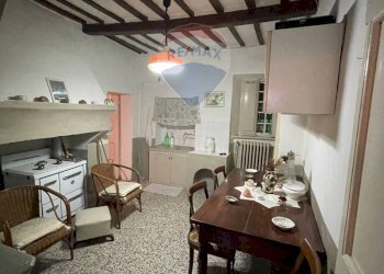 Sala da pranzo - Appartamento via giacomo leopardi
 
36, Poggio San Vicino - foto 23