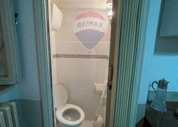 Bagno - Appartamento via giacomo leopardi
 
36, Poggio San Vicino - foto 26