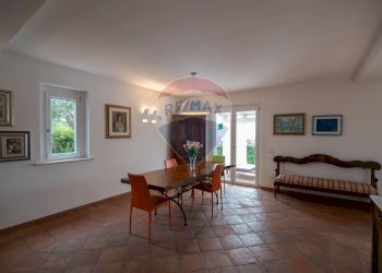 Sala da pranzo - Villa via valcastagno
 
6, Numana - foto 14