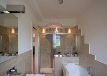 Bagno - Villa via valcastagno
 
6, Numana - foto 26