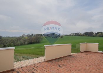 Terrazza - Villa via valcastagno
 
6, Numana - foto 39