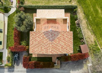 Casa all\'aperto - Villa via valcastagno
 
6, Numana - foto 41