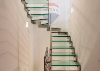 Scale - Villa via valcastagno
 
6, Numana - foto 42