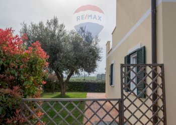 Giardino - Villa via valcastagno
 
6, Numana - foto 52