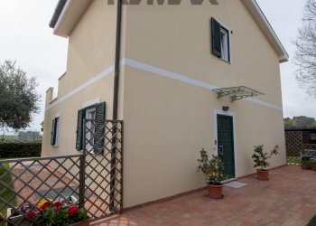Casa all\'aperto - Villa via valcastagno
 
6, Numana - photo 2