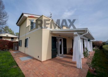 Casa all\'aperto - Villa via valcastagno
 
6, Numana - photo 12