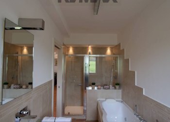 Bagno - Villa via valcastagno
 
6, Numana - photo 34