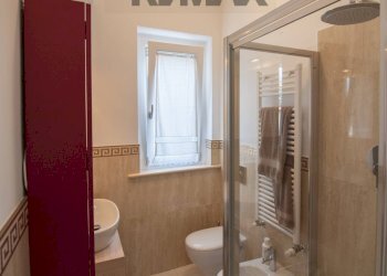Bagno - Villa via valcastagno
 
6, Numana - photo 51
