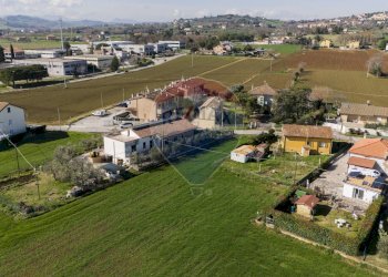 Vista delle montagne - Terreno edificabile via coppo, Monte San Vito - foto 7
