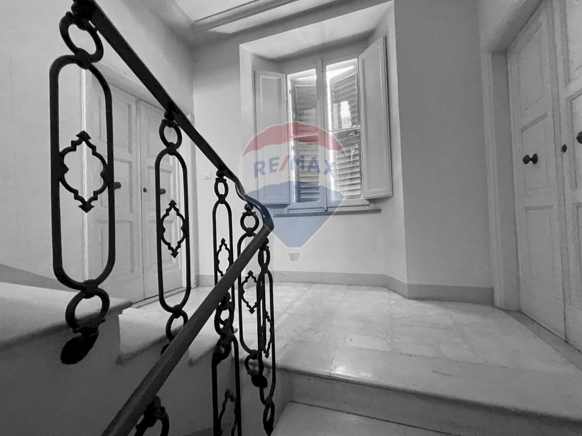 Scale - Appartamento Vicolo delle Carceri
 
5, Arcevia - foto 2