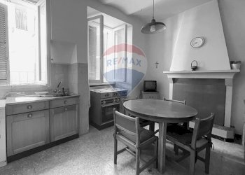 Sala da pranzo - Appartamento Vicolo delle Carceri
 
5, Arcevia - foto 8