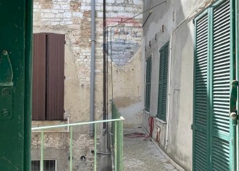 Edificio all\'aperto - Appartamento Vicolo delle Carceri
 
5, Arcevia - foto 31