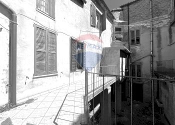 Edificio all\'aperto - Appartamento Vicolo delle Carceri
 
5, Arcevia - foto 32