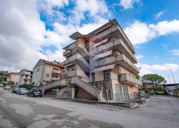 Edificio all\'aperto - Appartamento Viale Dello Sport
 
7, Castelplanio - foto 12