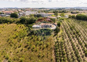Vista delle montagne - Independent house via montelatiere
 
14b, San Marcello - photo 1