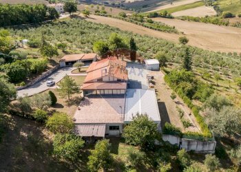 Casa all\'aperto - Independent house via montelatiere
 
14b, San Marcello - photo 4
