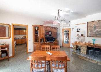 Sala da pranzo - Independent house via montelatiere
 
14b, San Marcello - photo 19